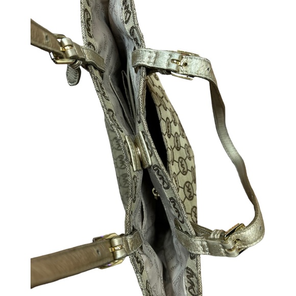 Michael Kors Bag - Picture 6 of 7